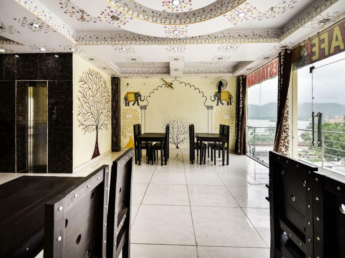 Oyo 48665 Kesar Palace Amer Εξωτερικό φωτογραφία